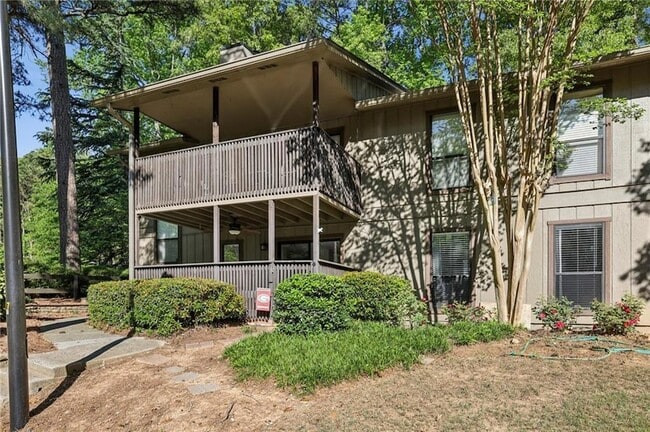 Building Photo - 1602 Cumberland Ct SE