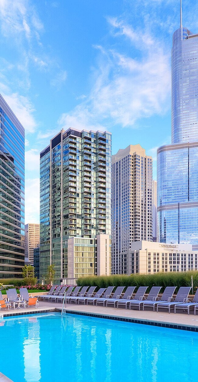 Building Photo - 530 N State St