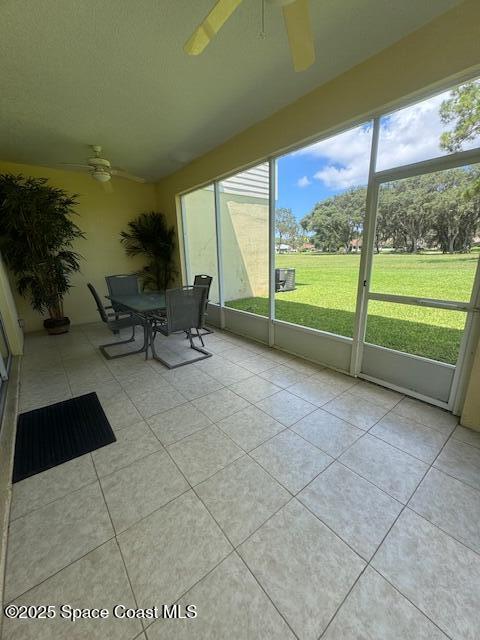 Building Photo - 3667 Sawgrass Dr