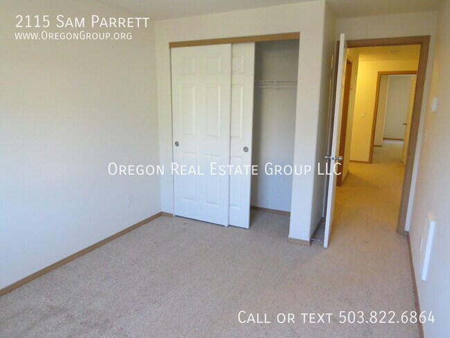 Building Photo - 2115 Sam Parrett Dr