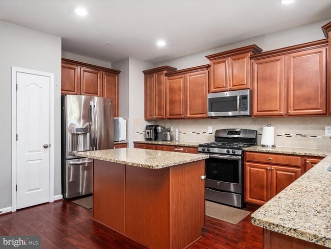 Building Photo - 7812 Sunhaven Way