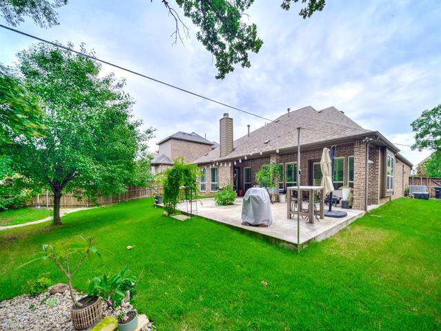 Building Photo - 900 Colby Dr