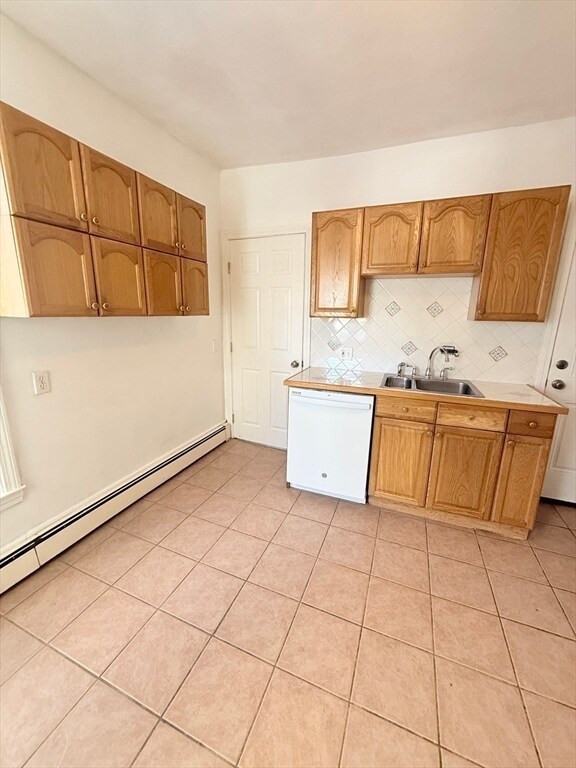 Building Photo - 11 Newton St