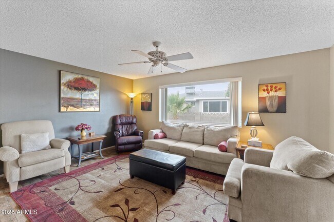Building Photo - 5152 E Emerald Cir