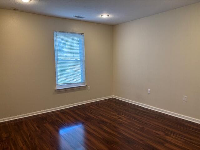 Building Photo - 1522 Oakfield Dr