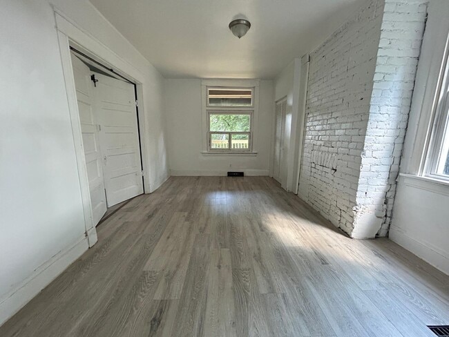 Building Photo - 3719 Laclede Ave
