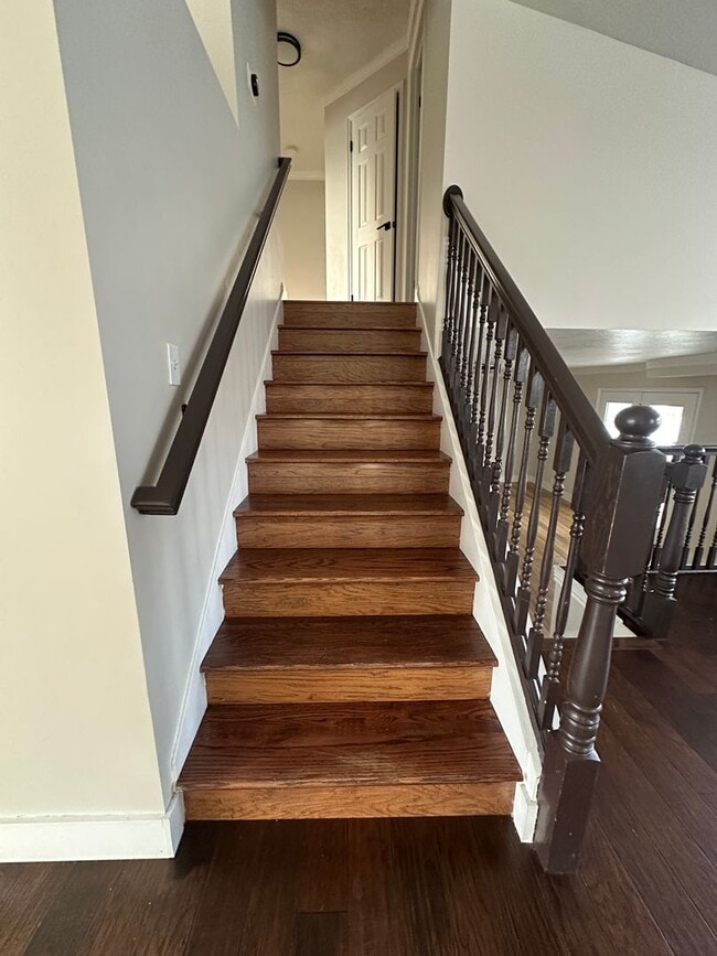 Building Photo - GET $500 OFF THE FIRST MONTHS RENT!!!