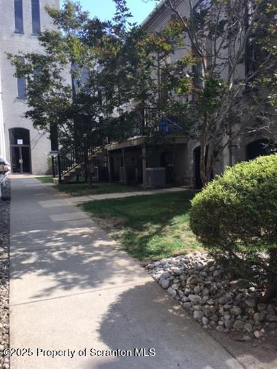 Building Photo - 800 James Ave