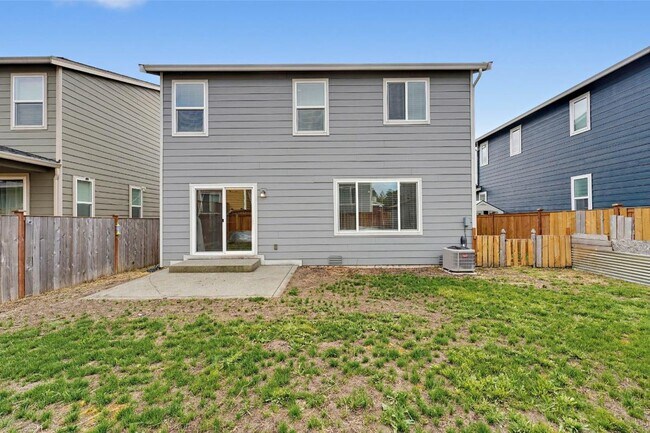 Building Photo - Spacious Newer Lacey Home | 3-Bed Home with A/C, Gas Fireplace, Bonus Loft & Fully Fenced Backyard!