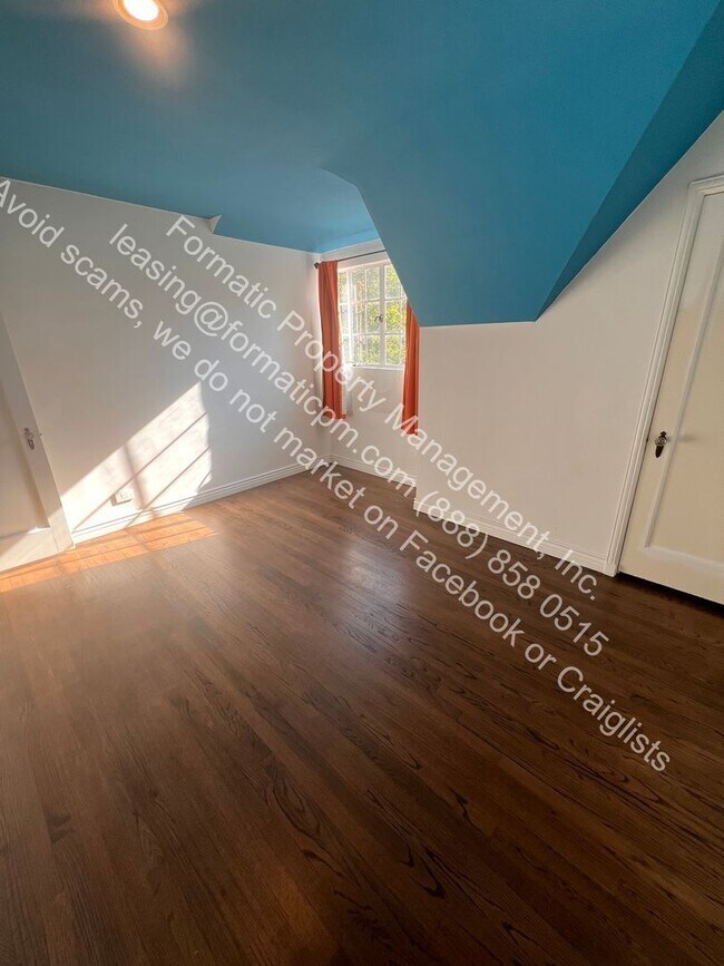 Building Photo - 629 Bellaire St