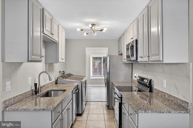 Building Photo - 402 Reneau Way