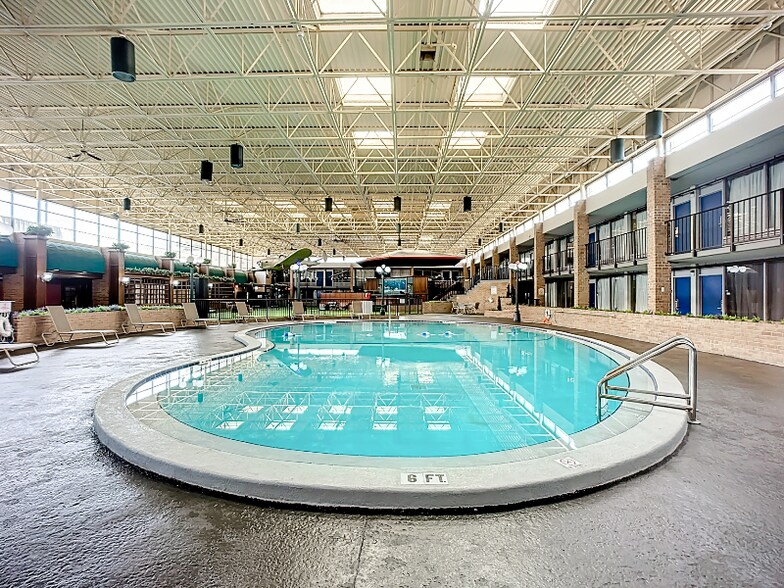 Building Photo - 910 Suemac Rd