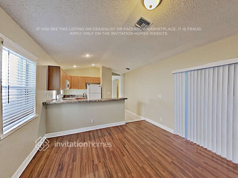 Building Photo - 7349 Nautica Way