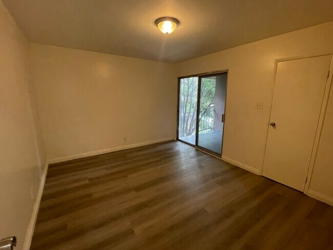 Building Photo - 3361 E Andy St