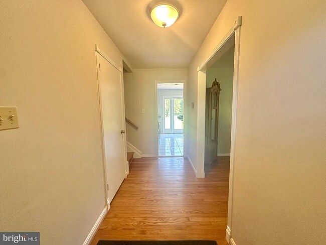 Building Photo - 703 Kentland Dr