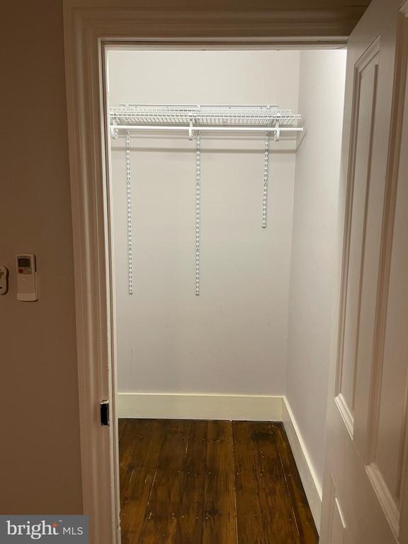 Building Photo - 909 N 2nd St