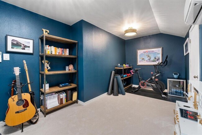 Building Photo - 5900 Cartwright Cove