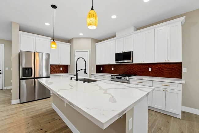 Building Photo - NO HOA! 2024 Build w/ RV Gate, Quartz Kitchen & 4 Spacious Bedrooms
