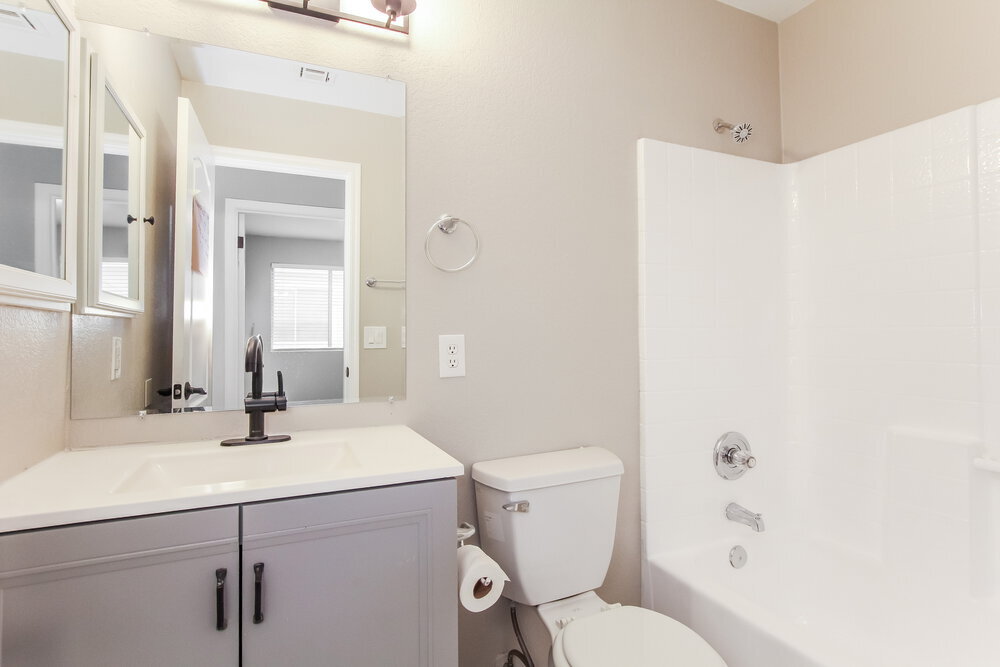 Building Photo - 4218 N 107th Ln