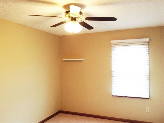 Building Photo - 2620 Childers Dr