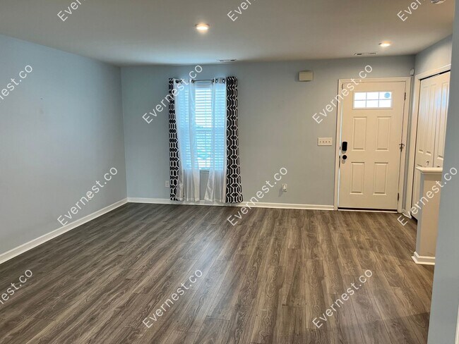 Building Photo - 1320 Havenbrook Dr