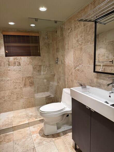 Bathroom Shower - 1615 Meridian Ave