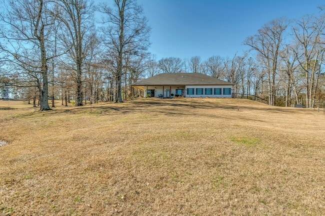 Building Photo - 1310 Jimmy Williams Rd