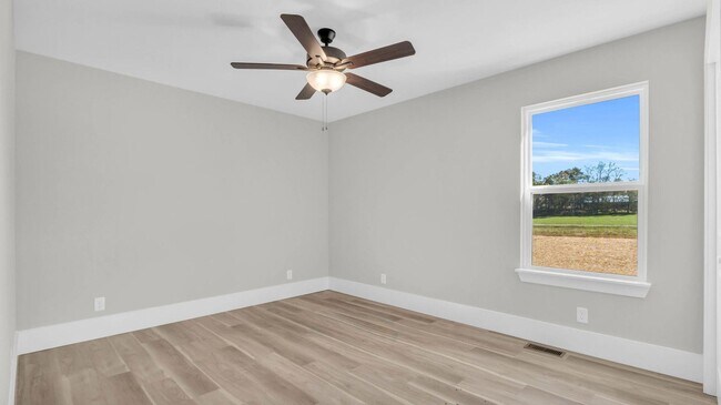 Building Photo - New construction home in beautiful Dunlap