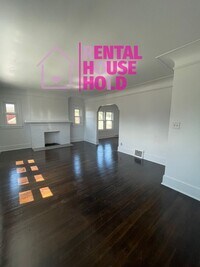 Building Photo - 2696 Pasadena St