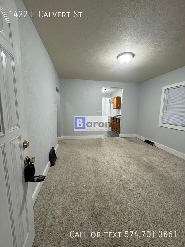 Building Photo - 1422 E Calvert St