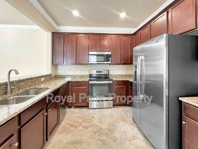 Building Photo - 8895 Via Isola Court