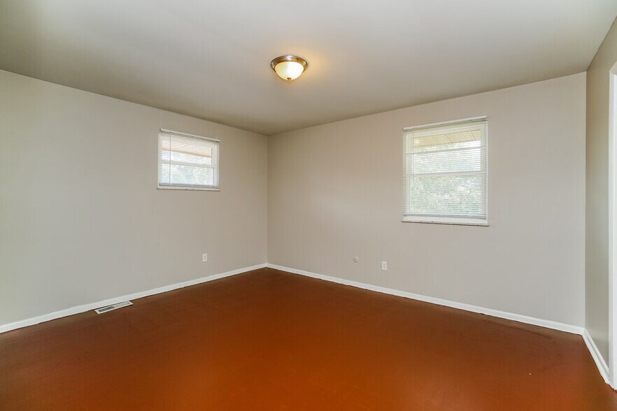 Building Photo - 1399 Fullen Rd