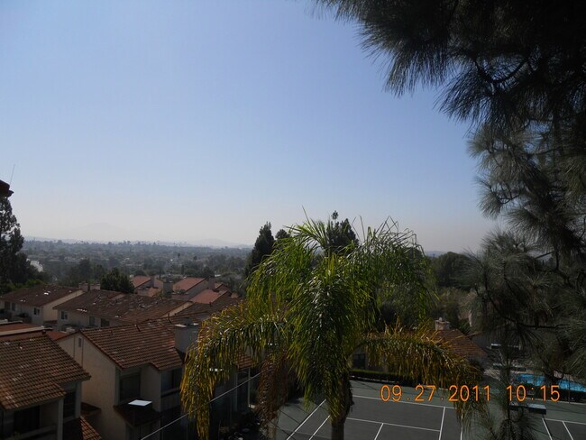 Building Photo - Cute 2bdrm/2bath Condo in San Diego