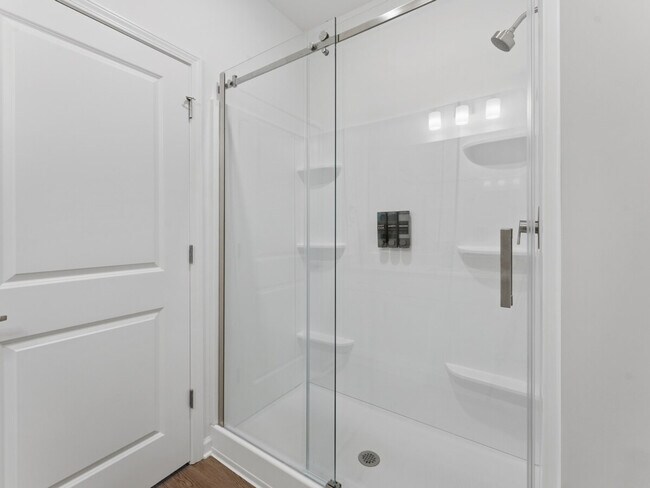 Building Photo - 14105 Epply Dr