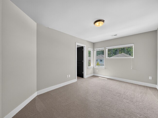 Building Photo - 18325 15th Pl W