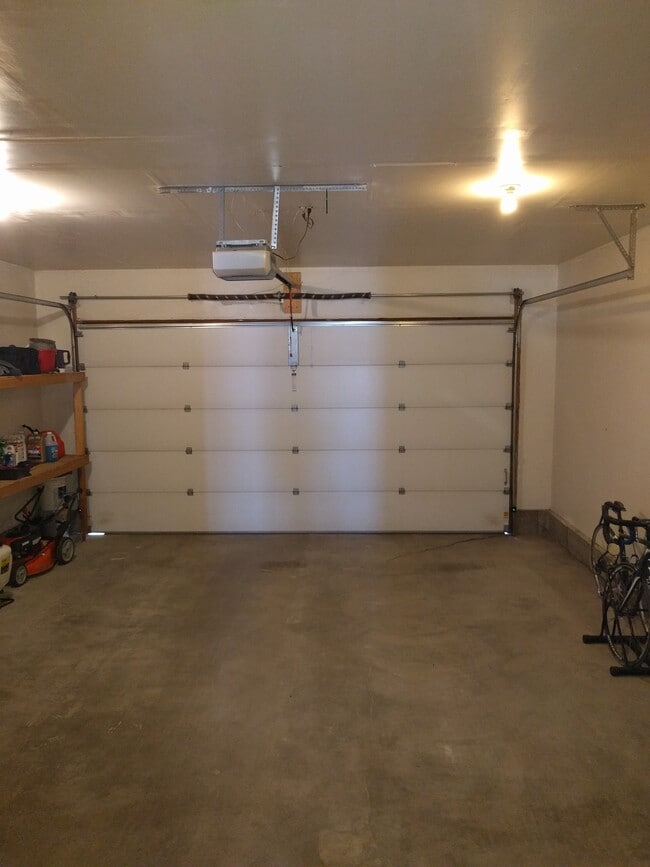 Building Photo - 269 Saddle Dr
