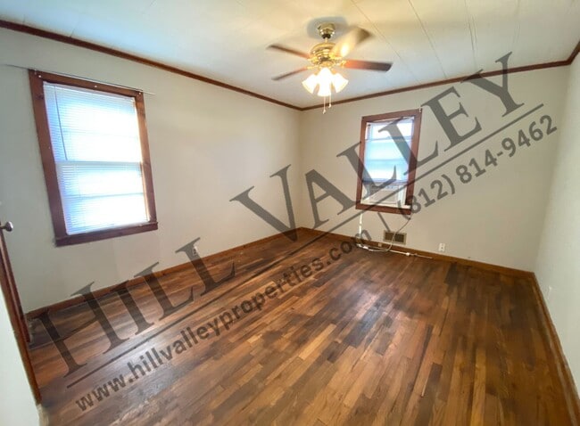 Building Photo - Two Bedroom Home