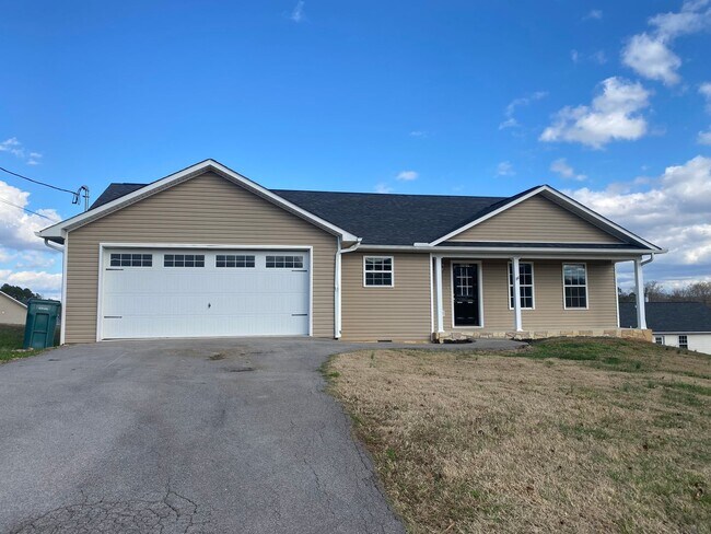 Building Photo - Now Leasing - 3 bedroom 2 bath White Pine, TN