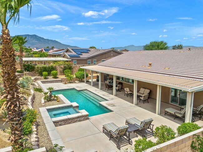 Building Photo - 73757 Picasso Dr