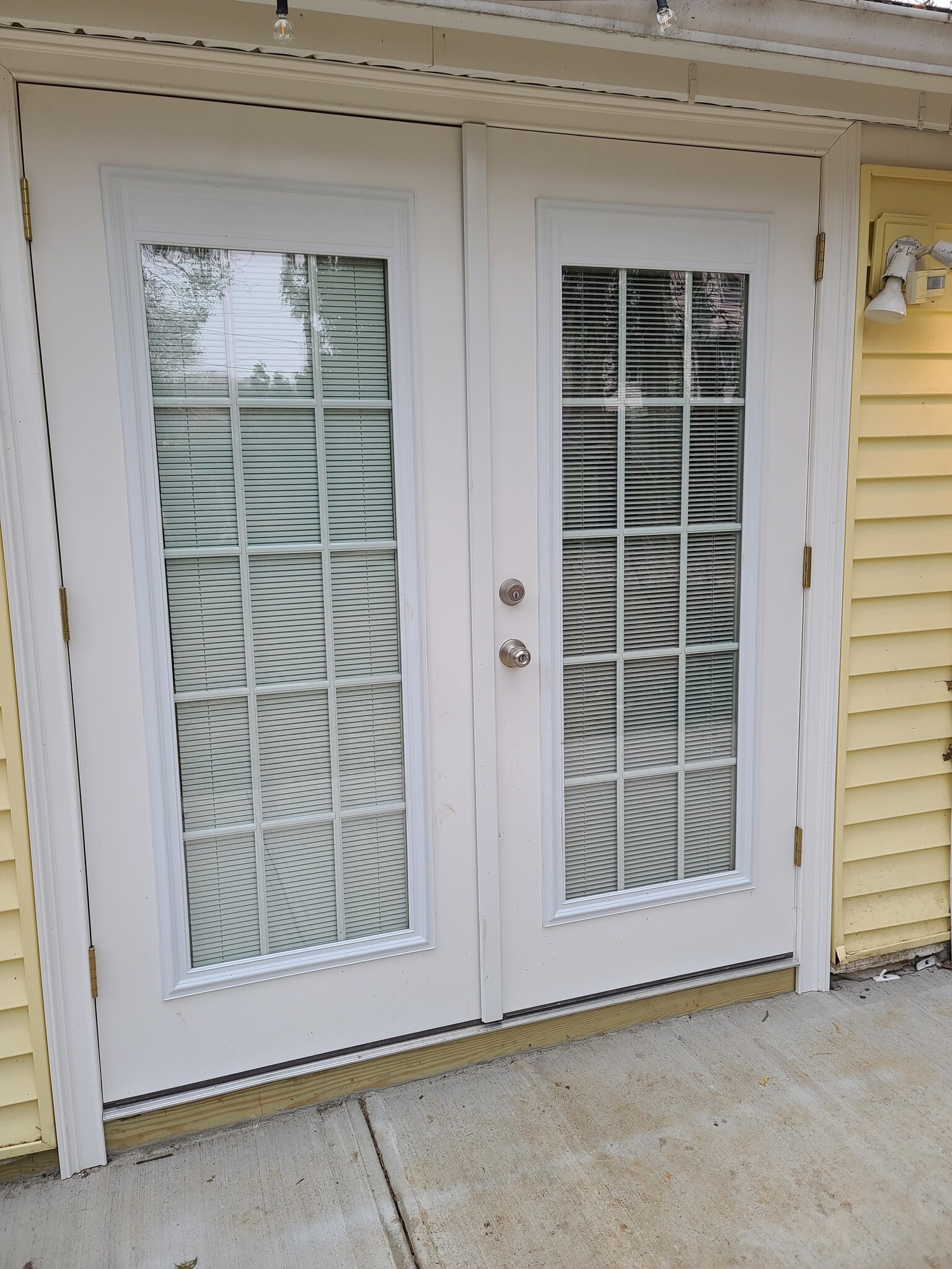 Building Photo - 133 N Country Rd