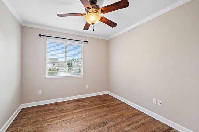 Building Photo - 2603 Thoreau Dr
