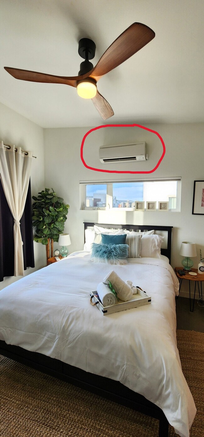 Building Photo - 3066 63rd Ave SW