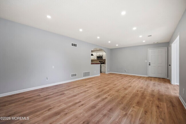 Building Photo - 18 Augusta Ct