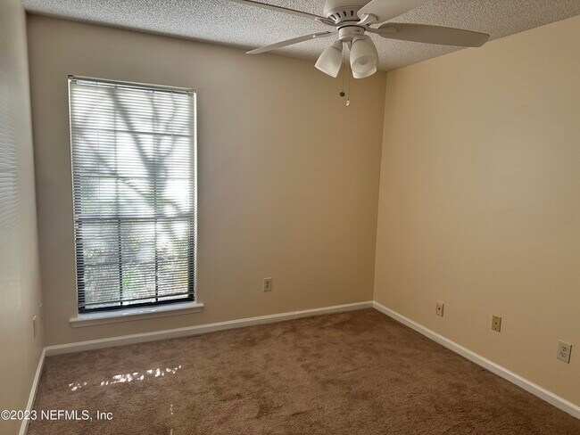 Building Photo - 4345 Gran Meadows Ln S