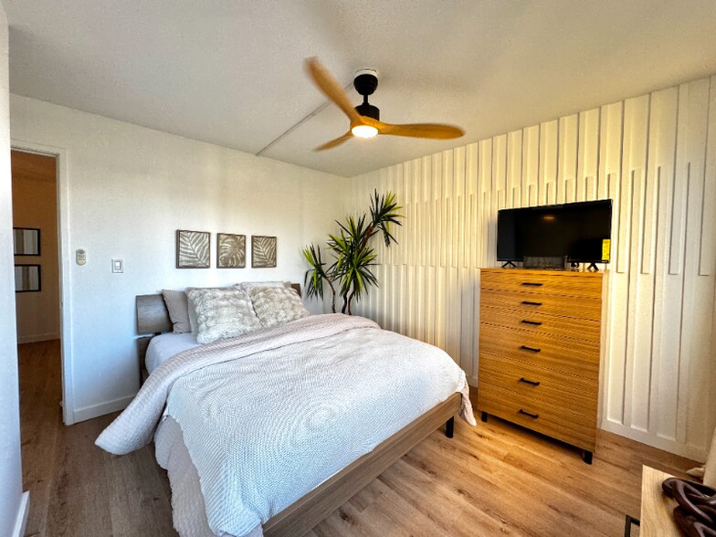 Building Photo - 975 Ala Lilikoi St