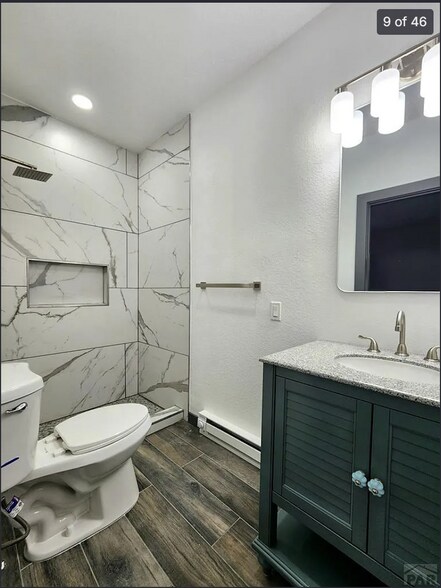 Building Photo - 1835 E 4th St