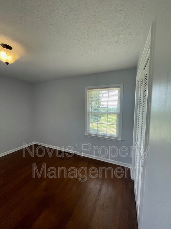 Building Photo - 271 Castleman Rd