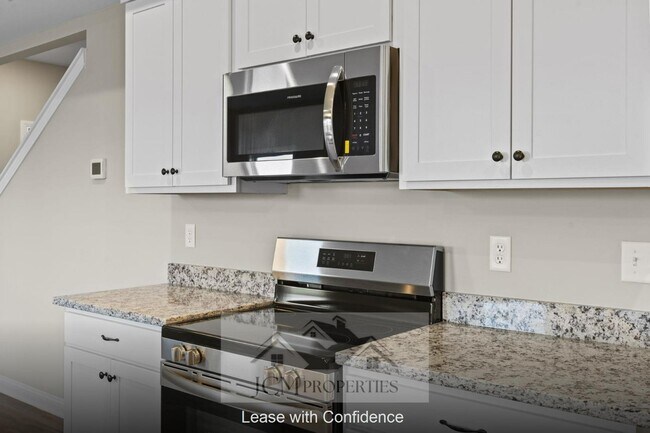 Building Photo - 905 Camden Ct