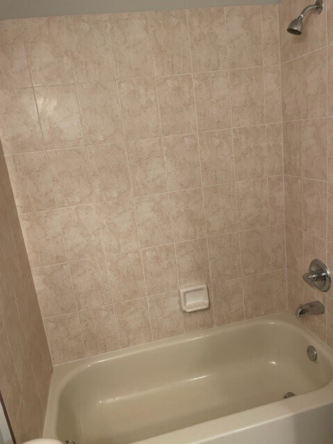Building Photo - 8401 Towne Center Cir