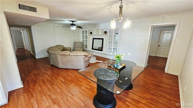 Building Photo - 29 West St